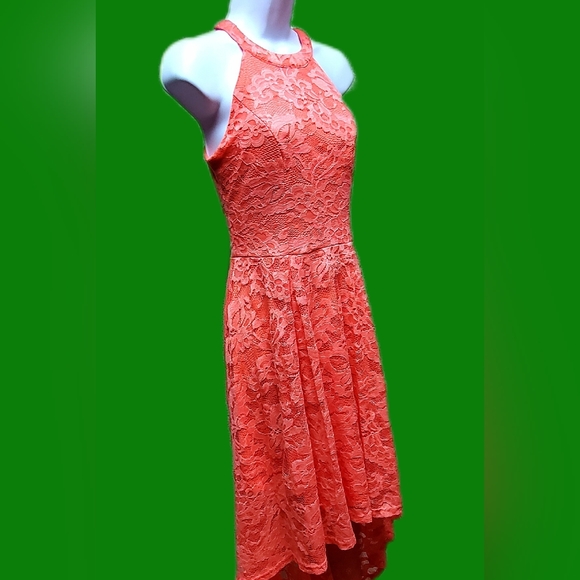 Lace Floral High-Low Dress - Picture 15 of 17